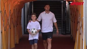 VIDEO | Marica a îndeplinit visul unui copil care dorește să-i calce pe urme! "Sper ca tot ce am vorbit cu el să-l ajute într-o viitoare carieră"