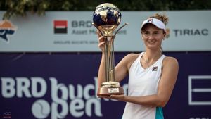 Irina Begu, încrezătoare că poate face "dubla" și în acest an la București Open. "Joc în fața românilor și asta îmi dă încredere că pot repeta rezultatul"