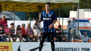 BREAKING NEWS | O super lovitură dată de CS U Craiova pe piața transferurilor! Oltenii au anunțat oficial că au transferat un jucător de 20 de ani care a evoluat la Inter Milano