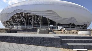 FOTO | Lia Olguța Vasilescu a oferit ultimele detalii despre stadionul din Craiova. Marile probleme cu care se confruntă arena din Bănie: "Voi avea o discuție pentru a grăbi firmele de construcții"