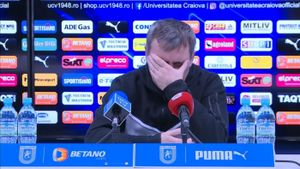 Moment tulburător: Gică Hagi a început să plângă atunci când a vorbit despre războiul declanșat de Vladimir Putin în Ucraina! „Nu le ajunge? Cât vrei? Ce vrei? De ce intri la mine in casă, vrei şi casa mea, şi a lui ăla, dar cât vreţi? Nu vă săturaţi câţi bani aveţi?” | VIDEO