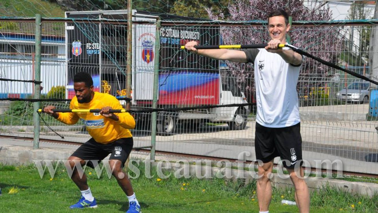Noi exerciții de azi la Steaua. Neubert: "Vi-l prezint pe TRX  Rip Trainer!"