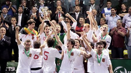 Spaniolii, "campioni absoluți" la fotbal:** la seniori, la juniori, la tineret și la fete!