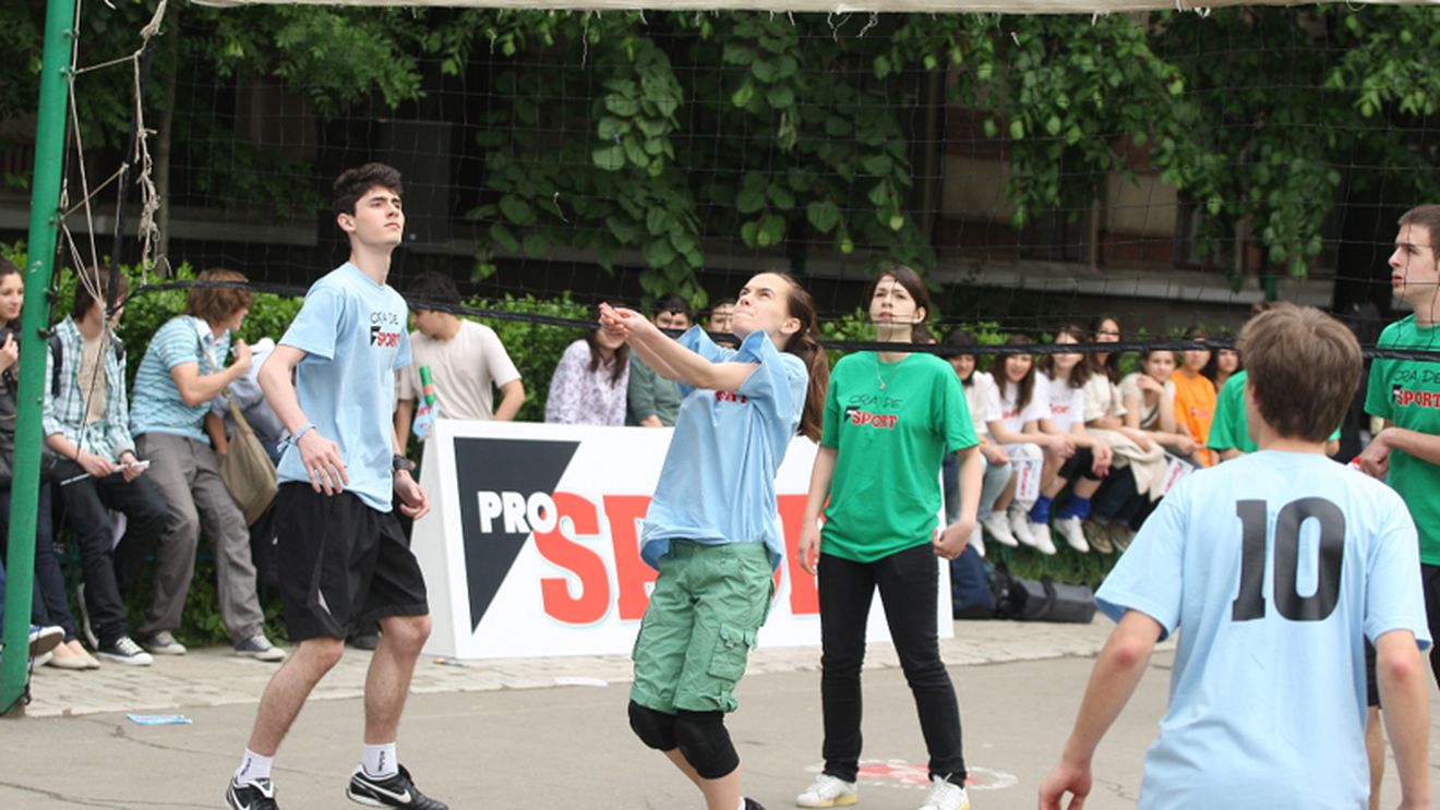 Cea de-a 2-a oră de ProSport se ține la liceul Caragiale