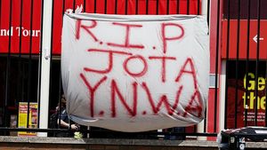 Un camionagiu a filmat accidentul lui Diogo Jota. Imagini cumplite: a trecut pe lângă Lamborghiniul în flăcări al fotbalistului