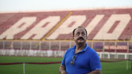 Fanii giuleșteni au fost la ProRapid! Cristescu și jucătorii, băgați în ședință de suporteri! Ce decizii s-au luat