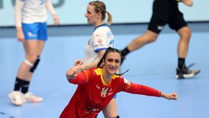 Ca un bolid! Bianca Bazaliu a aruncat la poartă, în victoria cu Cehia, cu o viteză care a depășit 100 de kilometri la oră