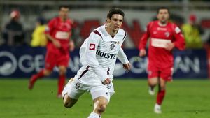 Acoperă Mazilu gaura?** VEZI cum poate reveni atacantul în Giulești!