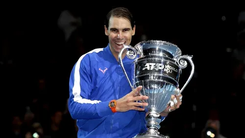 Seara lui Rafa! Nadal a primit trofeul pentru cel mai bun jucător de tenis al anului după un meci marcă înregistrată la Turneul Campionilor | VIDEO