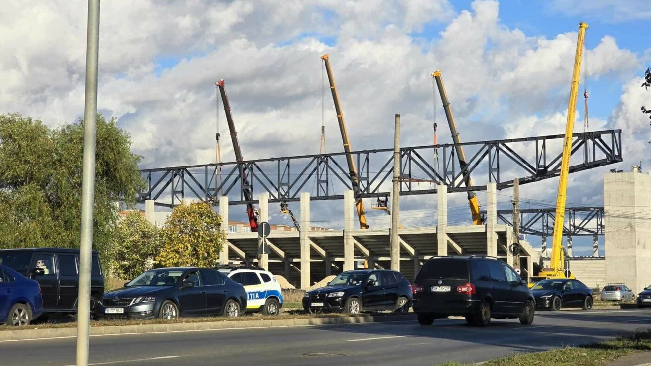 Orașul istoric al României are aproape gata „bijuteria” de 23.000.000 de euro. Au apărut imagini noi cu noul stadion care crește ca „Făt-Frumos”