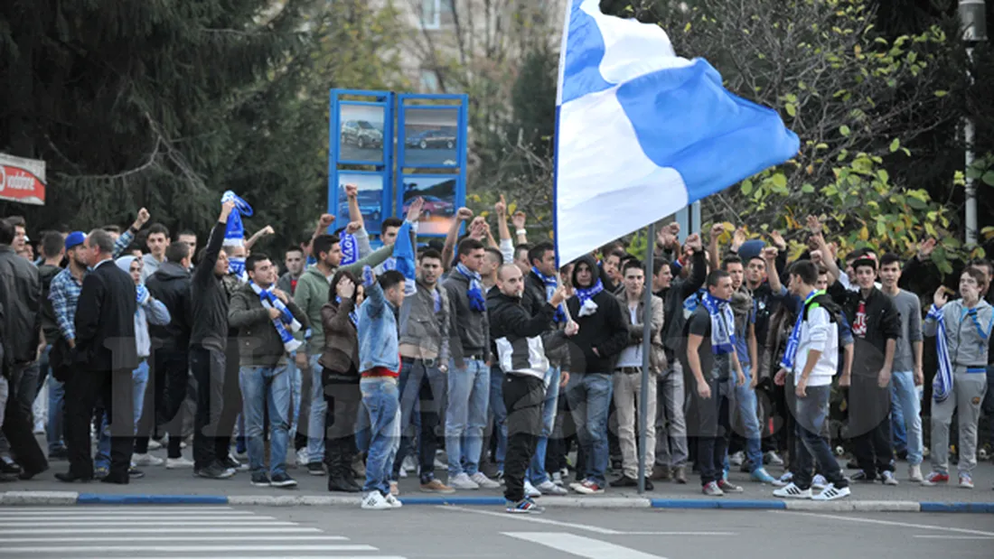 Fanii Științei** au protestat în fața Primăriei Craiova!