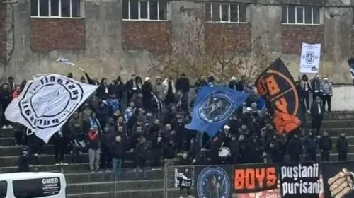 Câteva dintre brigăzile din Peluza Sud 97 au revenit lângă echipă în deplasarea lui FCU Craiova de la Slatina și și-au condus favoriții spre victorie. SPECIAL