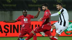 Constantin Budescu este gata să plece la FCSB, dar face dezvăluiri incredibile: „Niculae nu vrea să mă lase! Dacă semnez, probabil că nu o să mai joc!”