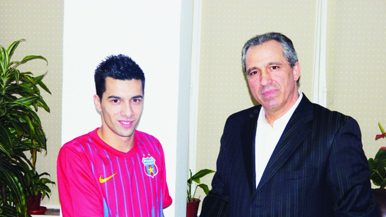 Pârvulescu nu a mai suportat așteptarea și a semnat cu Steaua!** INTERVIU "Ce era să fac?! Îmbătrâneam dacă stăteam după Dinamo!"