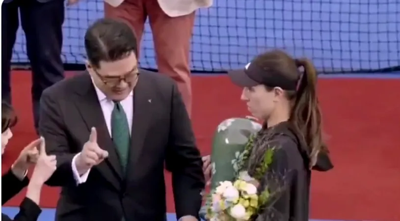 Momente bizare după ce Jessica Pegula a câștigat turneul de la Seul! Gestul controversat cu degetul făcut de numărul 4 WTA, chiar la îndemnul organizatorilor | VIDEO