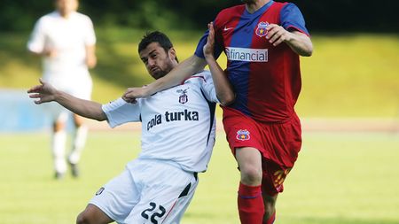 Steliștii au scos colții