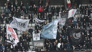 Bei puțin, plăteşti mult pe Cluj Arena. S-a revoltat după ce a dat o sumă pe care o consideră foarte mare pentru jumătate de pahar de suc