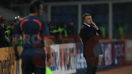 Opinia expertului! **"La golul 3 a fost ofsaid clar! Cum să nu ridici bățul?"