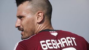 Ce a spus Gebhart după ce Gigi Becali a anunțat că mijlocașul german urmează să ajungă în cantonamentul Stelei