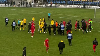 Cazul incidentelor de la finalul jocului SR Brașov – AFC Odorheiu Secuiesc a început cu o amânare! Brașovenii acuză că harghitenii au incitat suporterii prin gesturi obscene