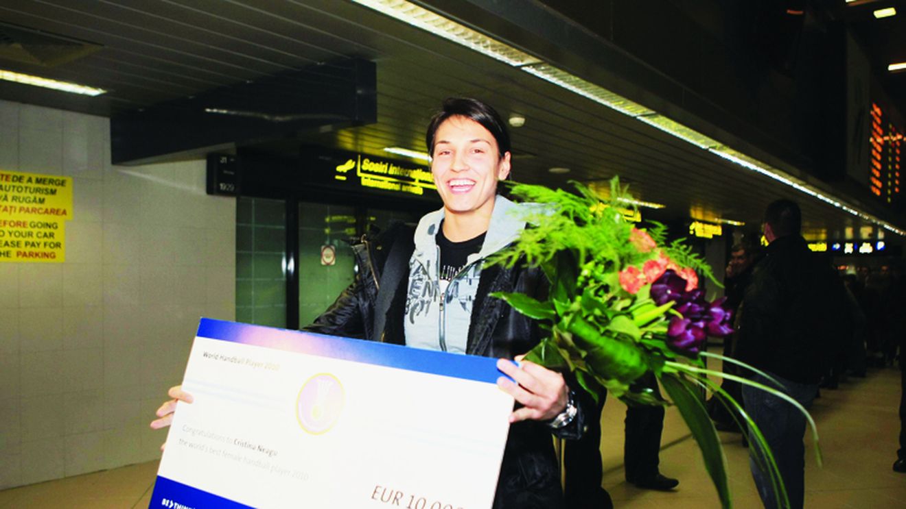 "Bancherița" Neagu, după premiul de cea mai bună handbalistă a lumii:** "Vreau și un trofeu colectiv cu Oltchim"