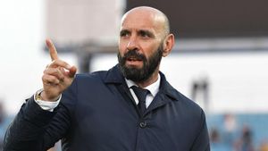 OFICIAL: Monchi a plecat de la Roma! Cu cine are mari șanse să semneze