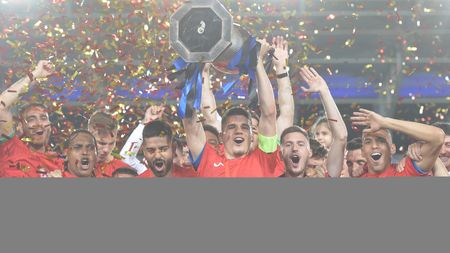 Ianis Hagi a vorbit, din nou, despre plecarea sa de la Viitorul. Răspunsul ferm dat de fiul "Regelui"