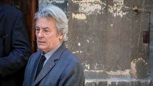 Cine moștenește averea uluitoare a lui Alain Delon. Actorul pasionat de sport a stabilit clar cum se va împărți imperiul de 300.000.000 de euro