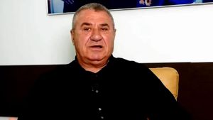 „Păi ce credeai, mă, că am furat găini?". Cum a reacționat un polițist de la rutieră când a oprit un milionar din fotbalul românesc pe autostradă şi a citit cazierul acestuia