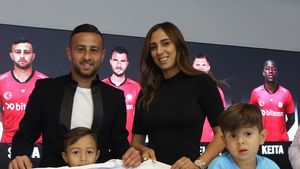 Șoc în Israel! Cel mai bun fotbalist israelian, dat afară de clubul său din cauza unui mesaj postat de soția sa despre războiul din Fâșia Gaza