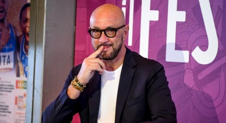 Cât de frumoasă este prima soţie a lui Walter Zenga. Are 63 de ani şi arată ca o adolescentă