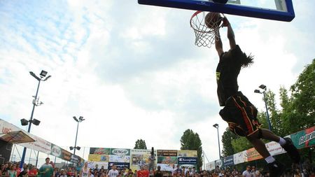 VIDEO / EURO DUNK CONTEST