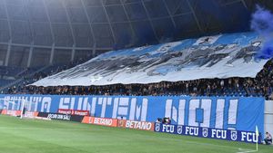 Dinu Gheorghe, încântat după ce a urmărit meciul dintre FC U Craiova și Universitatea Craiova: „Asta înseamnă un derby!” | VIDEO EXCLUSIV ProSport Live