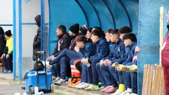 Dezvăluiri de groază făcute de un fotbalist de la Dunărea Călărași sub protecția anonimatului: ”Unii jucători au fost sfătuiți să nu joace în meciuri cruciale de către oameni cu grade în club. Suntem șantajați că ne evacuează, că nu ne mai dau de mâncare”