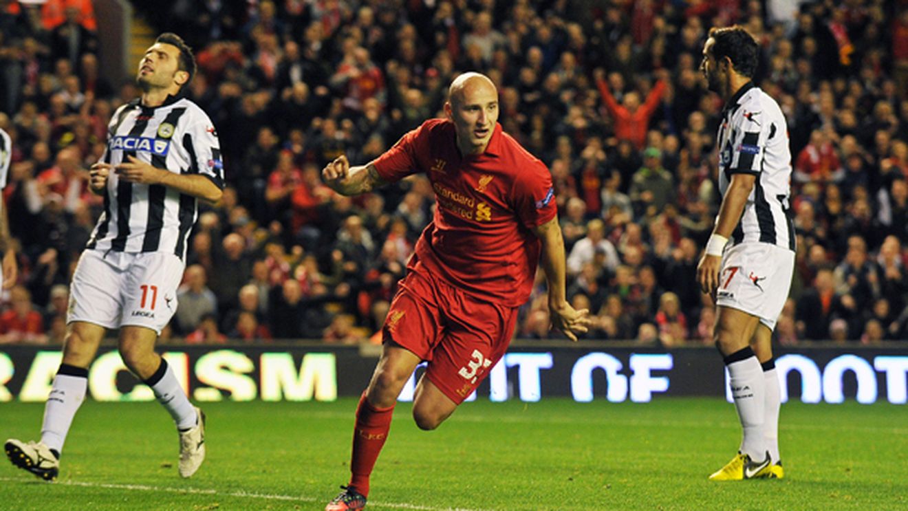 Ă‚sta nu e NORMAL:) Un jucător al lui Liverpool a oferit imaginea serii în Europa League!** S-a răzbunat pe Man United: după ce a marcat s-a bucurat cu o intrare de "ROȘU"