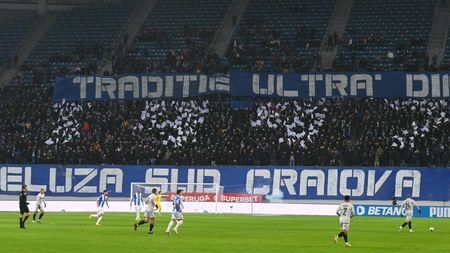 Umilinţă pentru fanii FCU Craiova: rivalii de la Universitatea Craiova le-au expus scenografia greşită! Era pregătită pentru derby-ul Băniei. „S-a ales praful”. FOTO