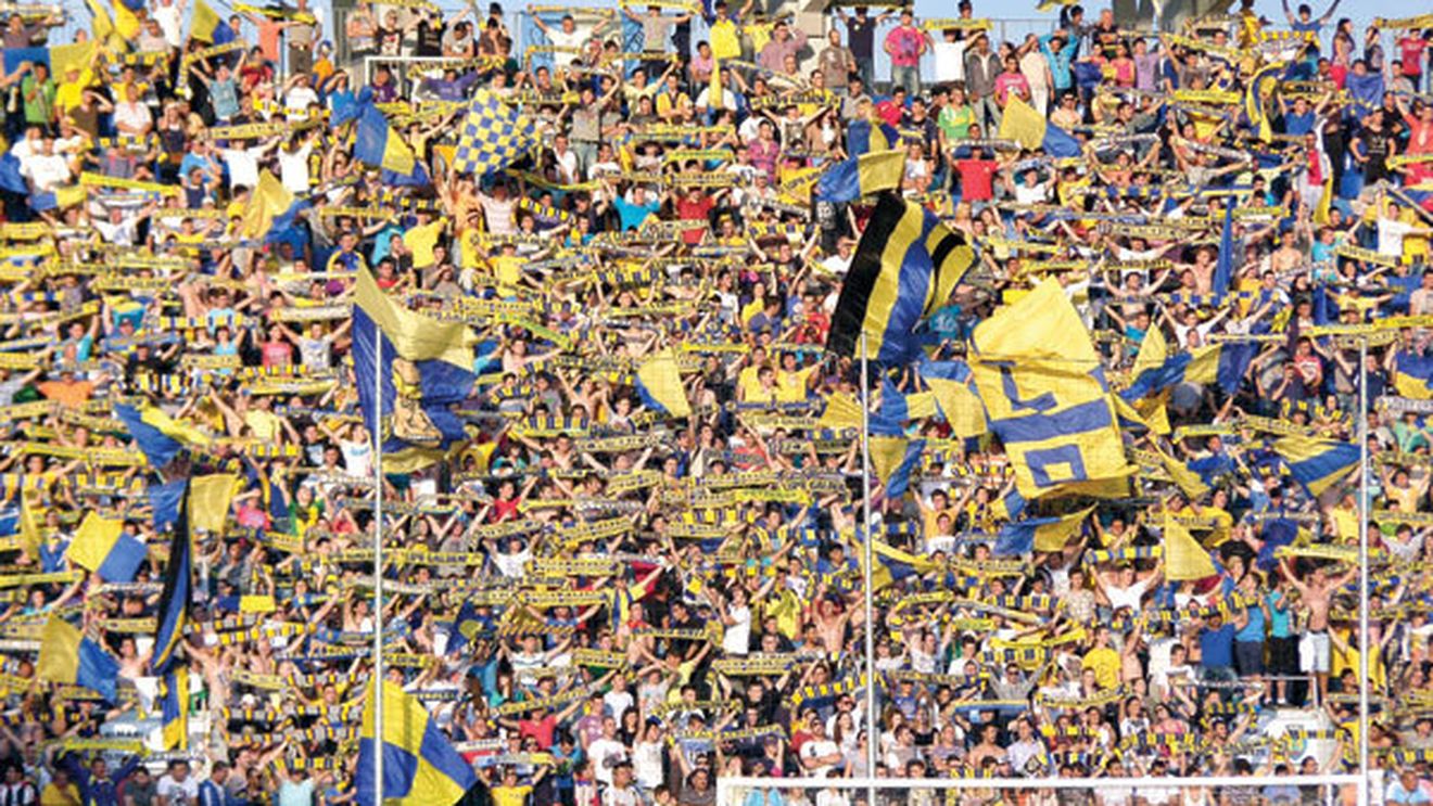 S-au dat toate biletele! Steliștii cer ca numărul să fie suplimentat