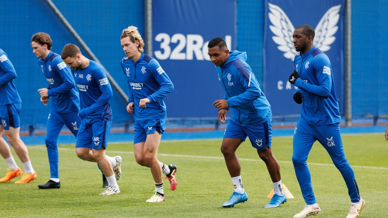 Fostul fotbalist de la Rangers, prins cu cinci beri băute înainte de antrenament. A produs un accident și acum este arestat