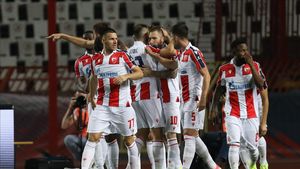Steaua Roșie Belgrad - CFR Cluj 4-0. Înfrângere usturătoare a campioanei României la Belgrad! Jucătorii lui Marius Șumudică sunt ca și eliminați din Europa League