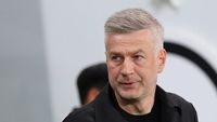 Surpriză! Edi Iordănescu, în loja lui CFR Cluj la meciul cu Rapid: a stat cu Marian Copilu și Ricardo Cadu