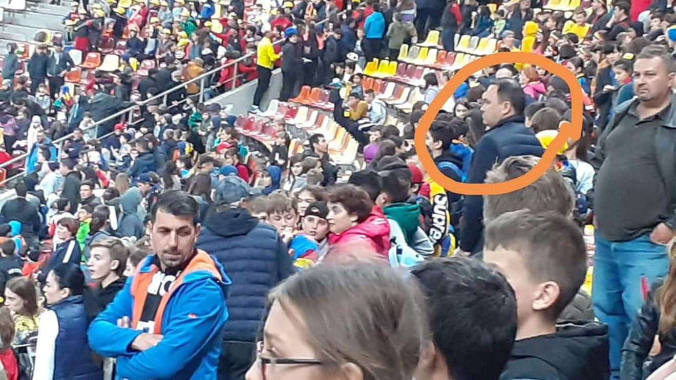 Doi primari PSD s-au dat drept însoțitori ai copiilor pentru a asista la România - Norvegia! Au "furat" locurile unui profesor și al unui părinte