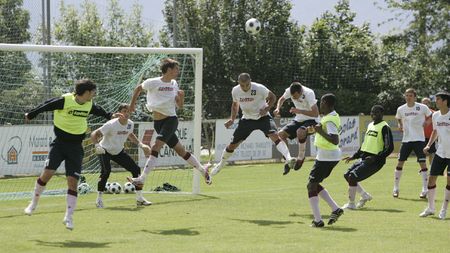 Cantonament** pe datorie!