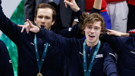 „Ești la fel de mincinos ca Vladimir Putin!" Numărul 8 ATP, făcut praf de cel mai bun tenismen al Ucrainei