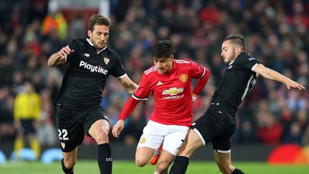 "Sevilla, Sevilla, Sevilla". Jose, stai jos, 4! Mourinho a omorât spectacolul și fotbalul l-a pedepsit. Andaluzii s-au calificat după 2-1 pe Old Trafford. Cronica meciului