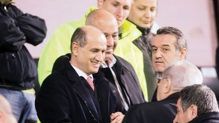 Copos:** "Sunt fericit că jucăm cu Steaua! Gigi mă atacă fiindcă e un needucat!"