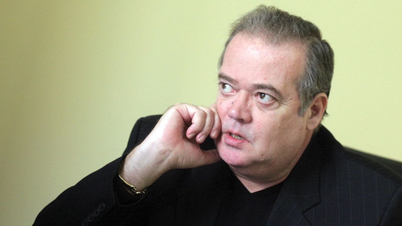 "Mi-am luat bastoane de la Miliție"