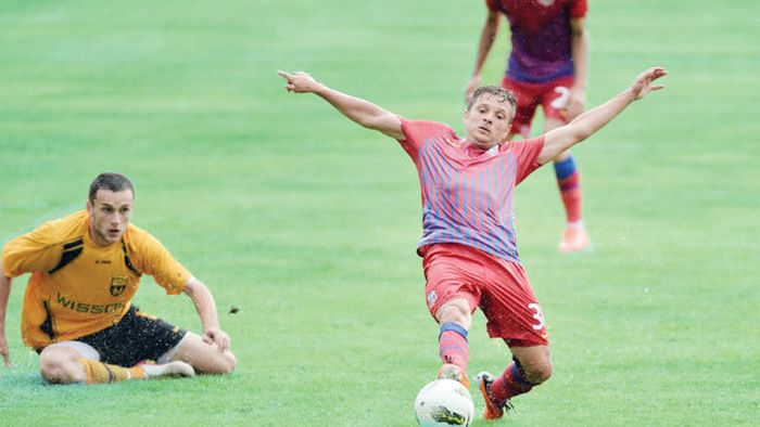 E așteptat să devină noul playmaker, dar el acuză trecutul!** Bălan dă vina pe Ilie Stan pentru că nu a devenit mai repede numărul 10 căutat de Steaua: "Am fost foarte afectat"