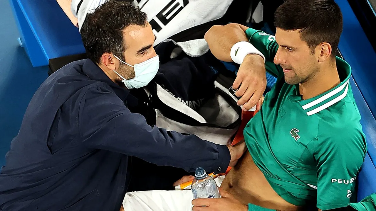 Șoc la Melbourne! Novak Djokovic, la un pas să se retragă de la Australian Open: „Dacă Dumnezeu vrea, voi putea juca!”