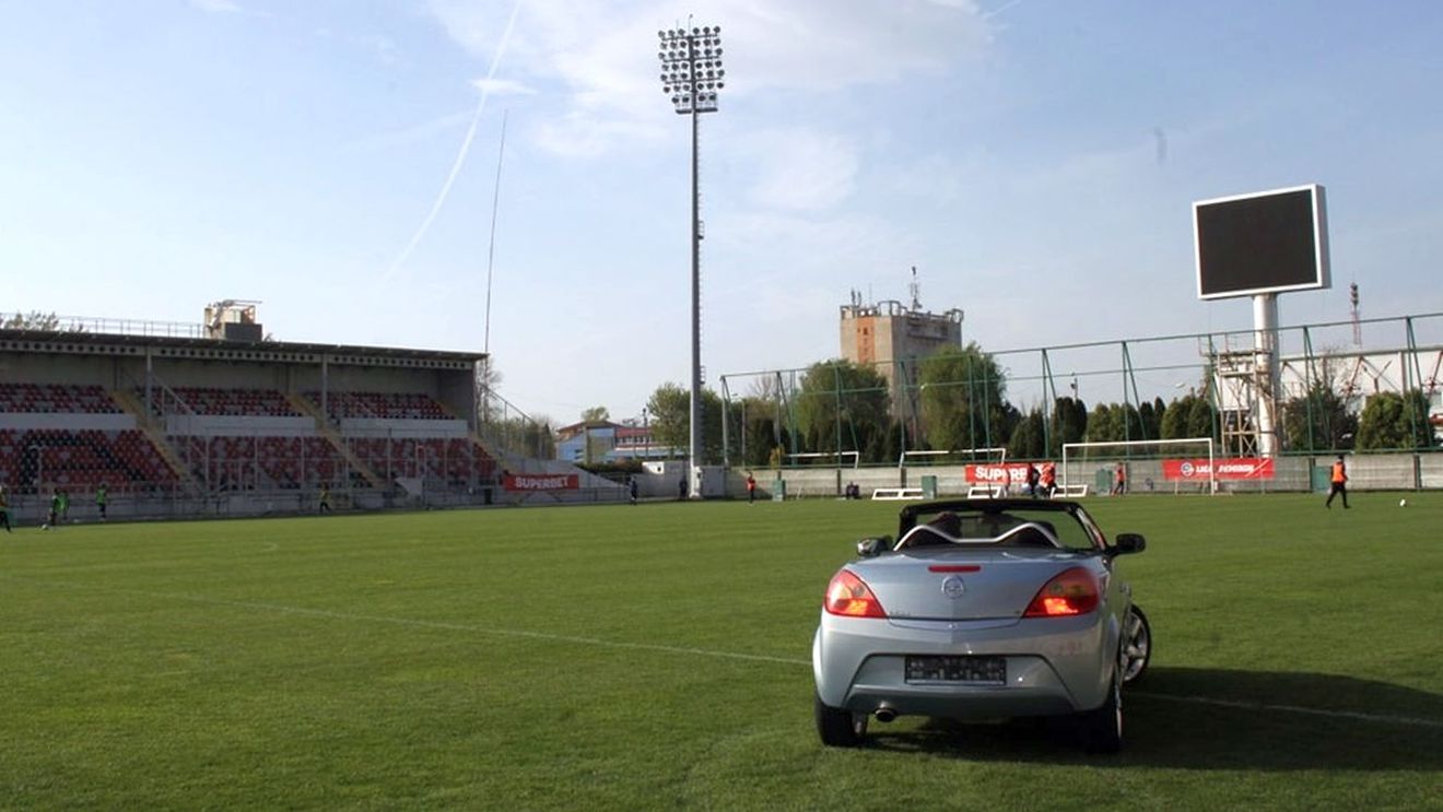 A spart banca! Clubul din Liga 1 care etapa trecută a dat premiu o mașină decapotabilă, iar acum oferă alte trei cadouri importante | FOTO