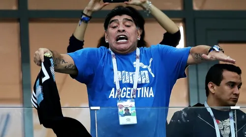 Imagini tulburătoare cu Diego Maradona! S-a îngrășat enorm și abia mai poate să meargă